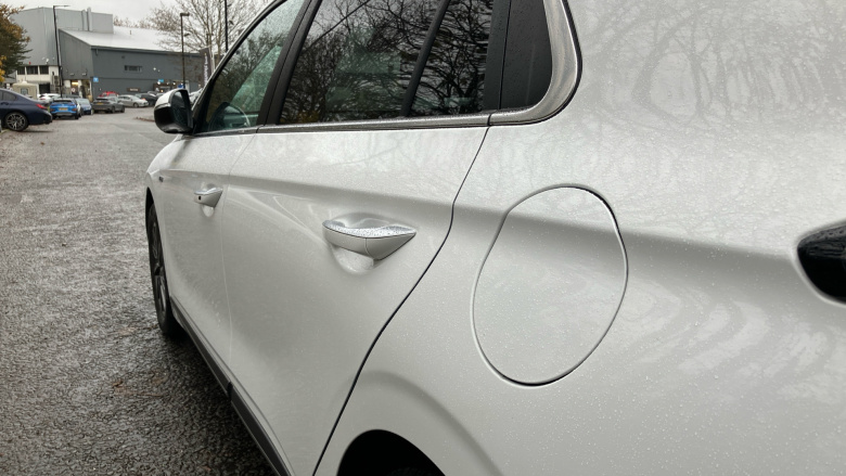 Hyundai IONIQ 100kW Premium SE 38kWh 5dr Auto Electric Hatchback